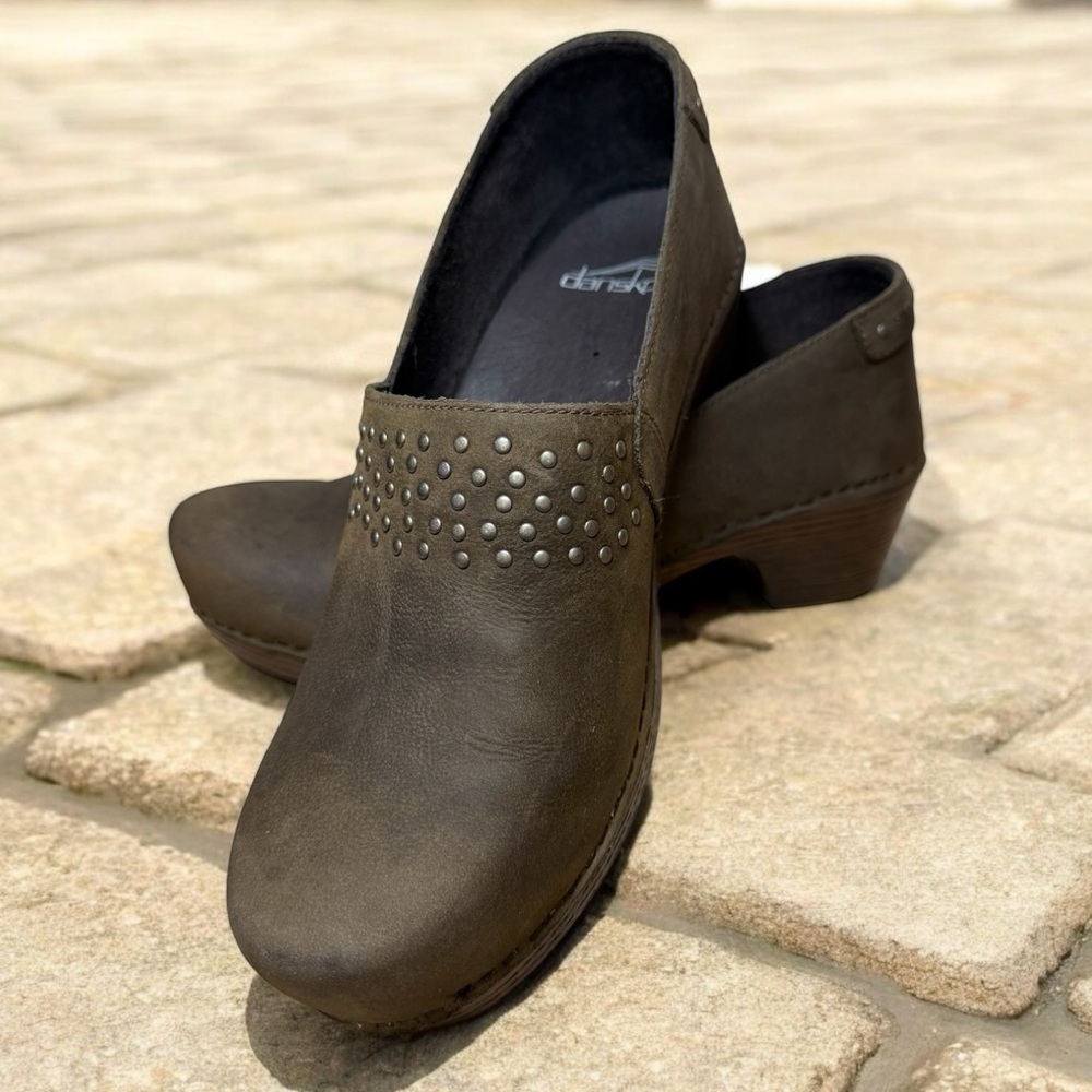 Dansko Women's Mavis Milled Nubuck Brown EU 40